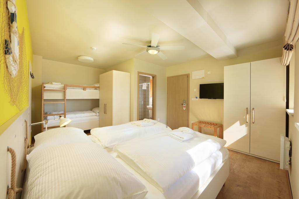 Hotel Resort Relax Dolní Vltavice Екстериор снимка